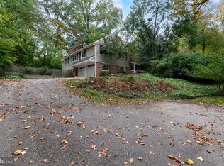 625 Upper Weadley Rd, Strafford, PA 19087