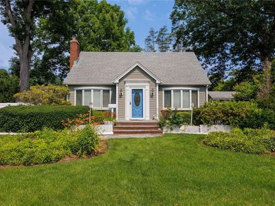 1905 Park Avenue, East Meadow, NY, 11554