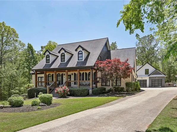 7233 Sherwood Mill Dr, Flowery Branch, GA 30542