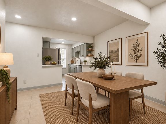 3rd image of 4620 San Jacinto St APT B