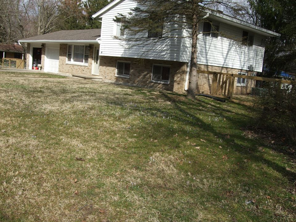 1st image of 110 Fair Acres Dr