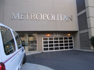 5320 N Sheridan Rd APT 407, Chicago, IL 60640