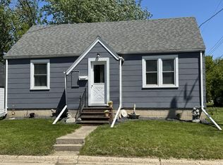909 Linn Ave, Owatonna, MN 55060