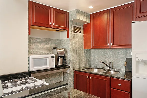 Sold by Corcoran | media 2