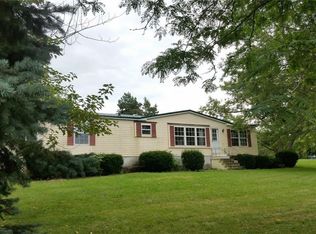 6059 Gosier Rd, Cape Vincent, NY 13618