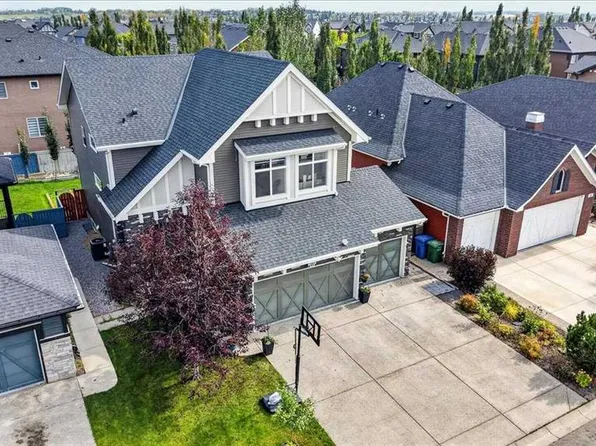 233 W Aspenmere Cir, Chestermere, AB T1X 0T6