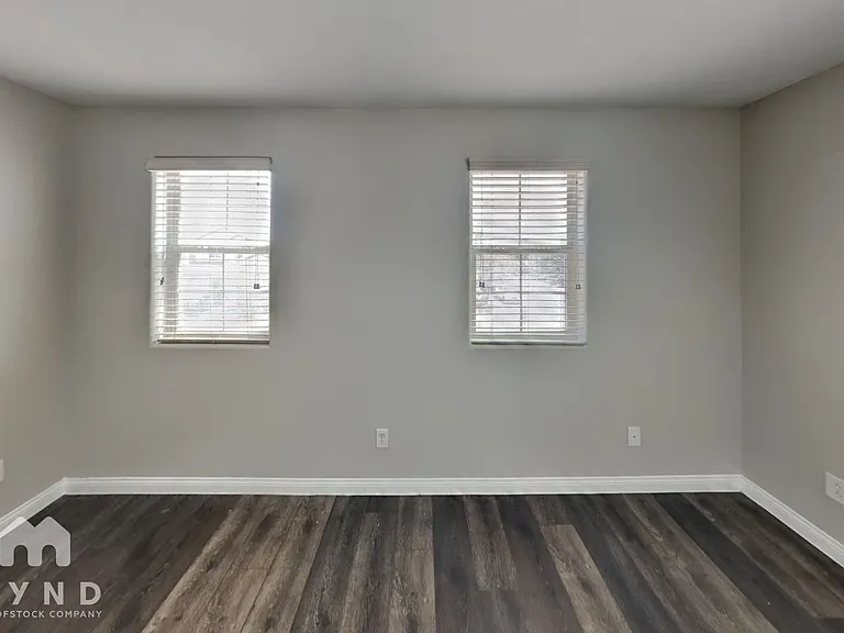 6686 Cloverstone Ct — Photo 15