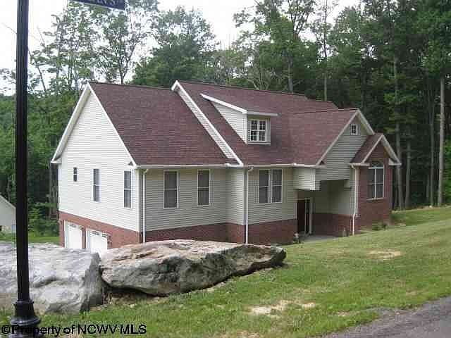 1st image of 202 Van Tassel Ct