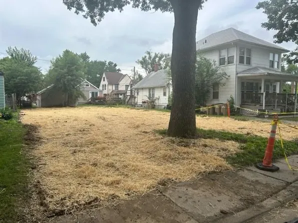 805 E 24th Ave, Kansas City, MO 64116