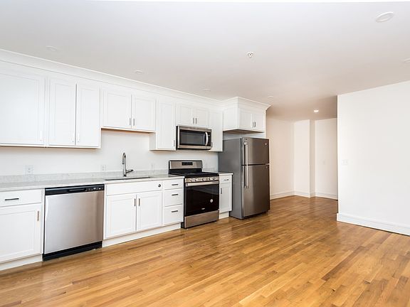 2nd image of 92 Brown St APT 1