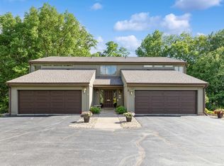 2200 36th St APT 2D, Rock Island, IL 61201