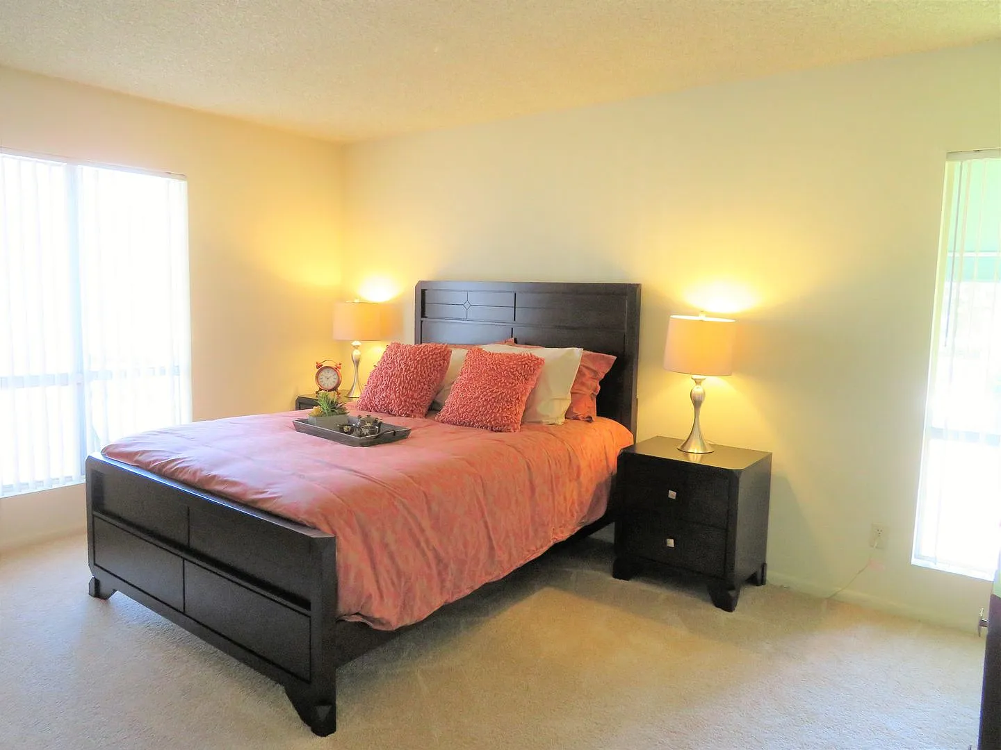 Oak Hills — Photo 4