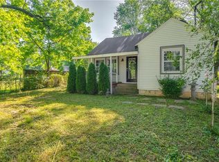 534 S Main St, Cave Springs, AR 72718