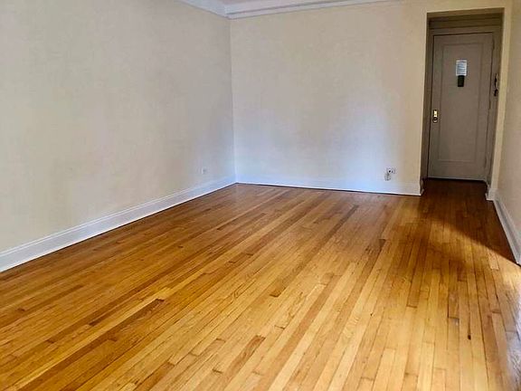 3rd image of 25 E 10th St APT 9D