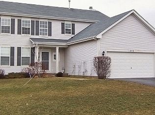 272 W Biros Ln, Round Lake, IL