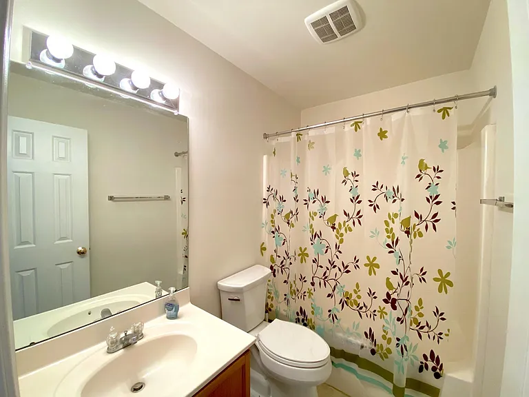 1547 Primrose Ln — Photo 15