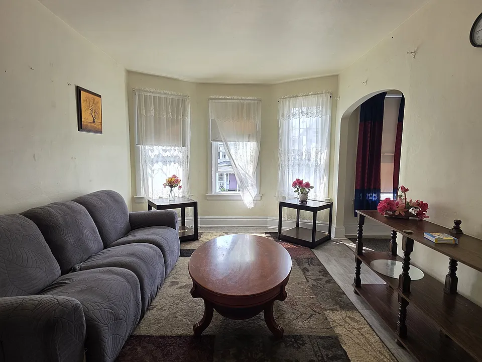 21 Bissell Ave #2