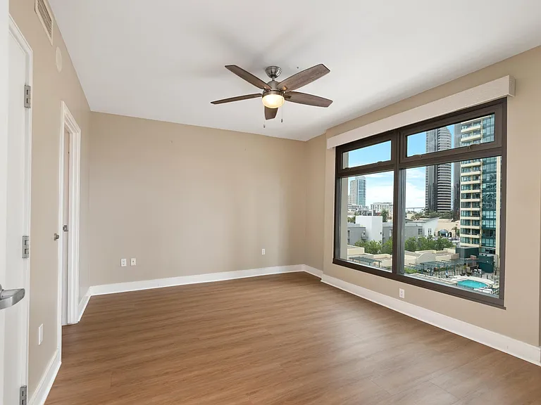 645 Front St #712 — Photo 10