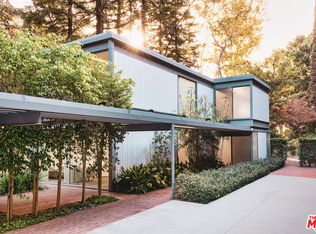 2727 Mandeville Canyon Rd, Los Angeles, CA 90049