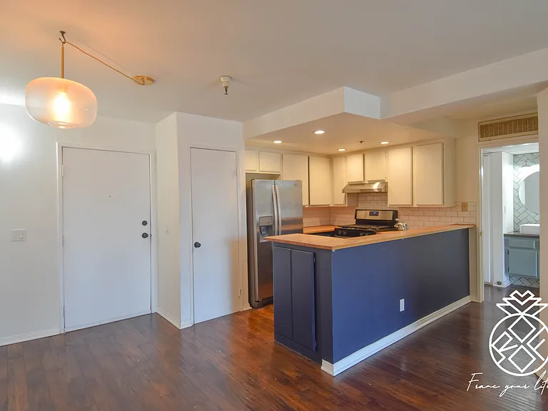 5143 Bakman Ave #206 — Photo 18