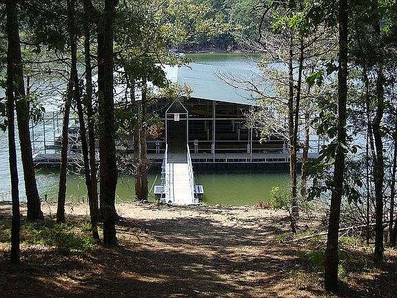 3rd image of 268 Thompson Cove Ln