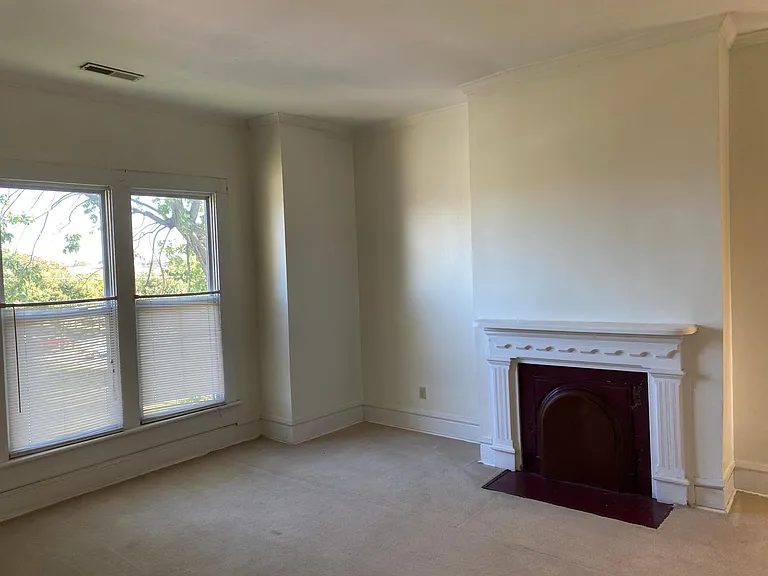 131 E 10th Ave #2 — Photo 7