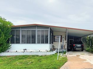 84 5th St W, Nokomis, FL 34275