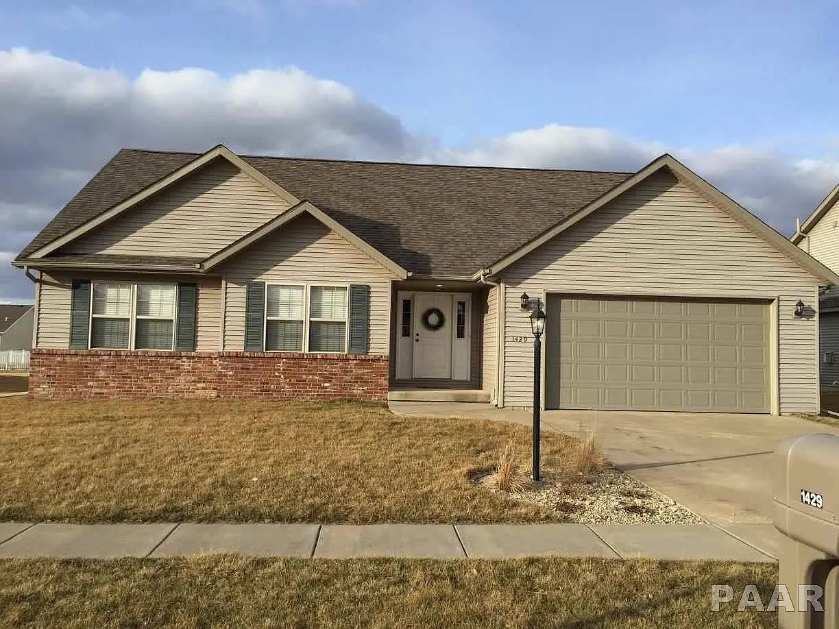 1429 Willow Dr photo 1