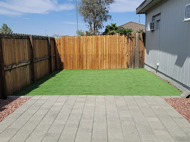 108 E Coogan Dr — Photo 10