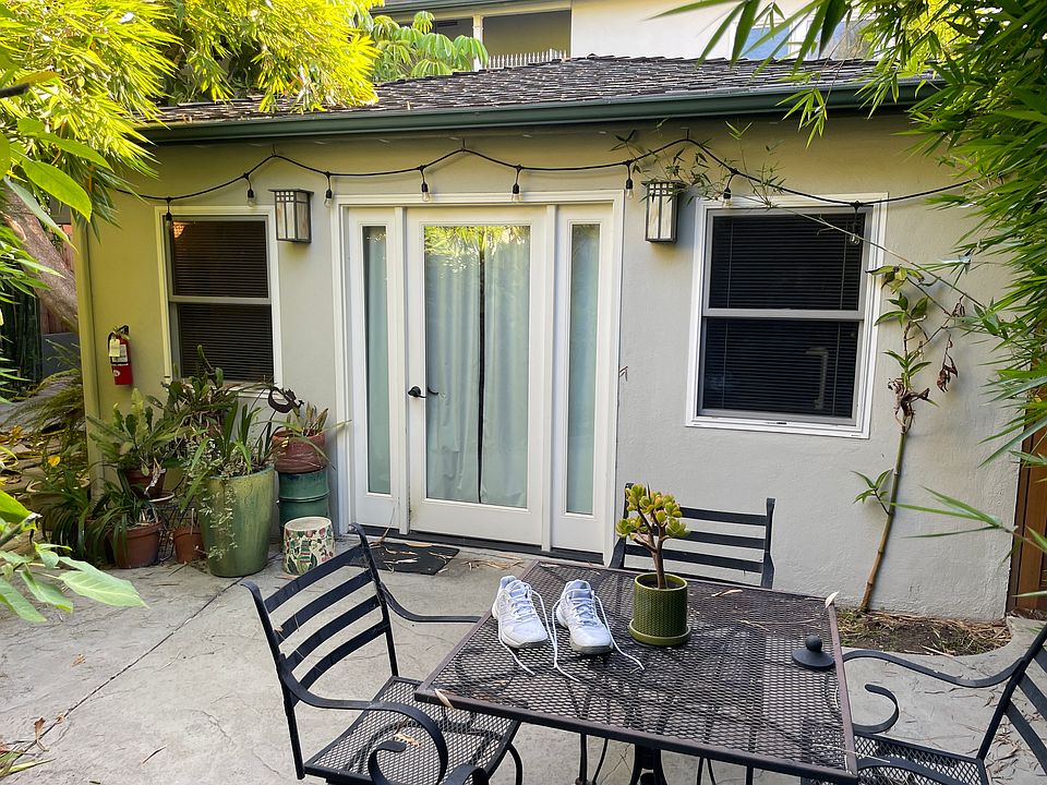 1st image of 1453 Centinela Ave APT D