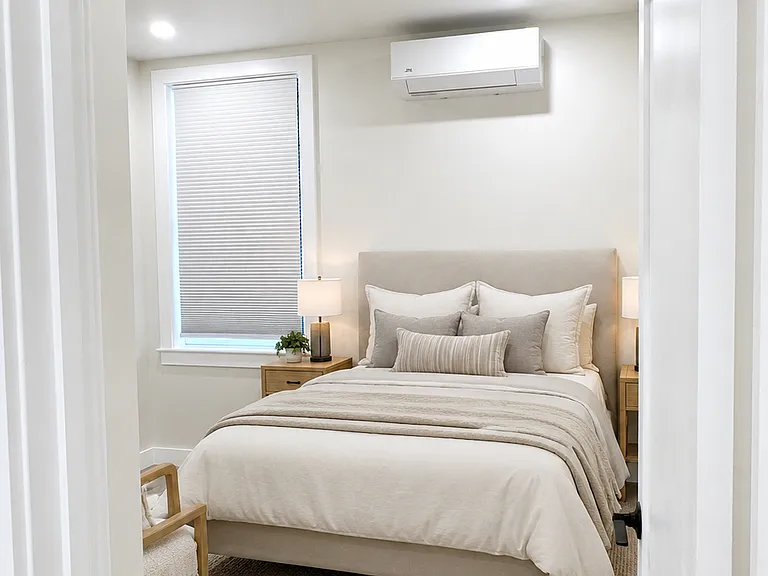 60 Exeter Rd #2C — Photo 9