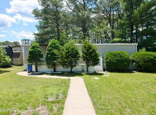 41 Eagle Dr, Manchester Township, NJ