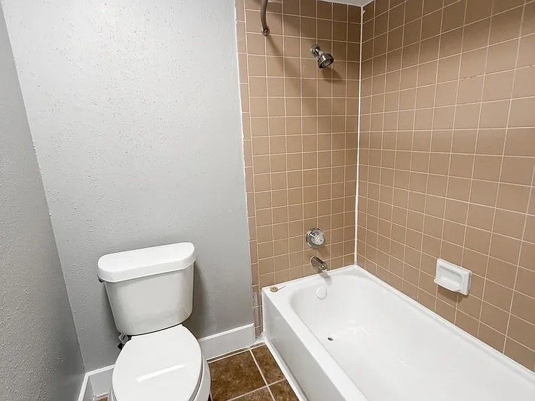 12611 Ashford Meadow Dr #D — Photo 14