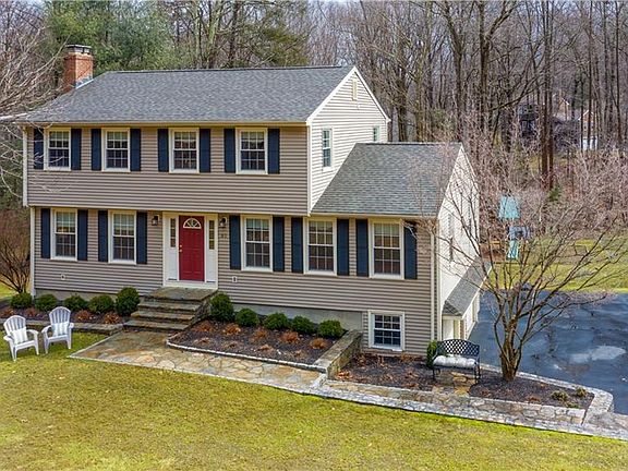 2nd image of 37 Princess Wenonah Dr