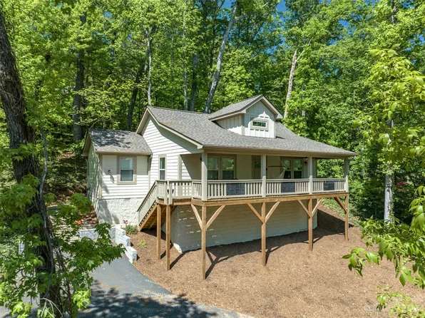 125 Grady Ave, Tryon, NC 28782