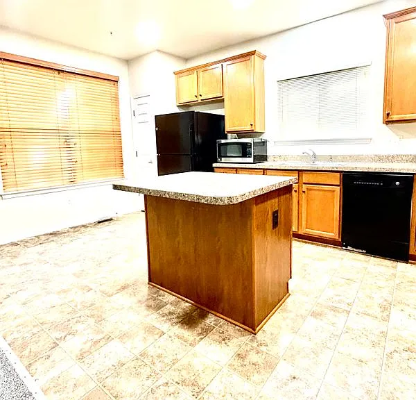 3565 Eagle Ridge Dr — Photo 4