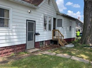 200 N 6th St, Clinton, IA 52732