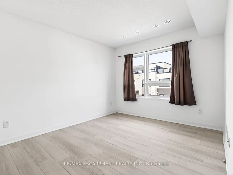 1121 Cooke Blvd #32 — Photo 32