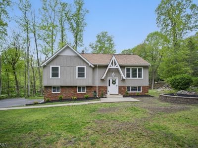 41 Byram Bay Rd, Hopatcong, NJ, 07843