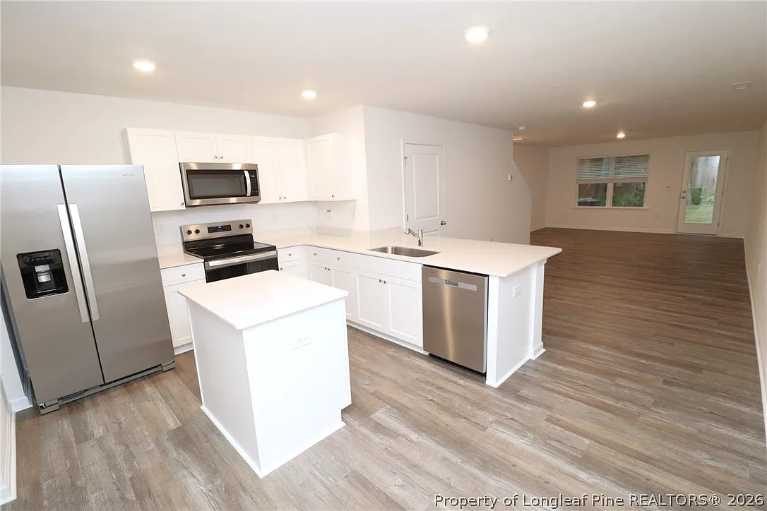 3 bed, 2.5 bath, $1,750 — Photo 2