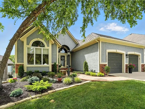 14305 Norwood St, Leawood, KS 66224