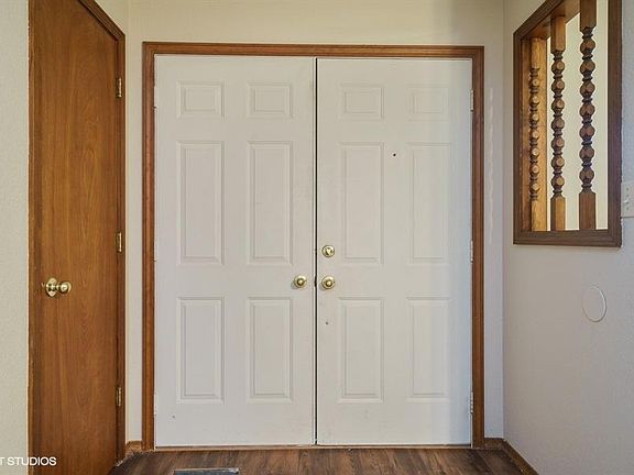 3rd image of 2108 Lambe Ave