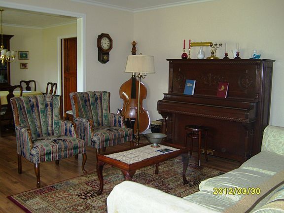 7_formal_living_rm