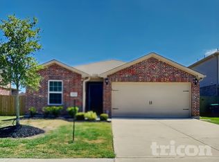 920 American Monarch Dr, La Marque, TX 77568