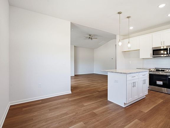 5th image of 9000 Phoenix Ct