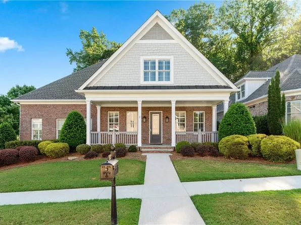 3675 Woodlawn Ct, Buford, GA 30519