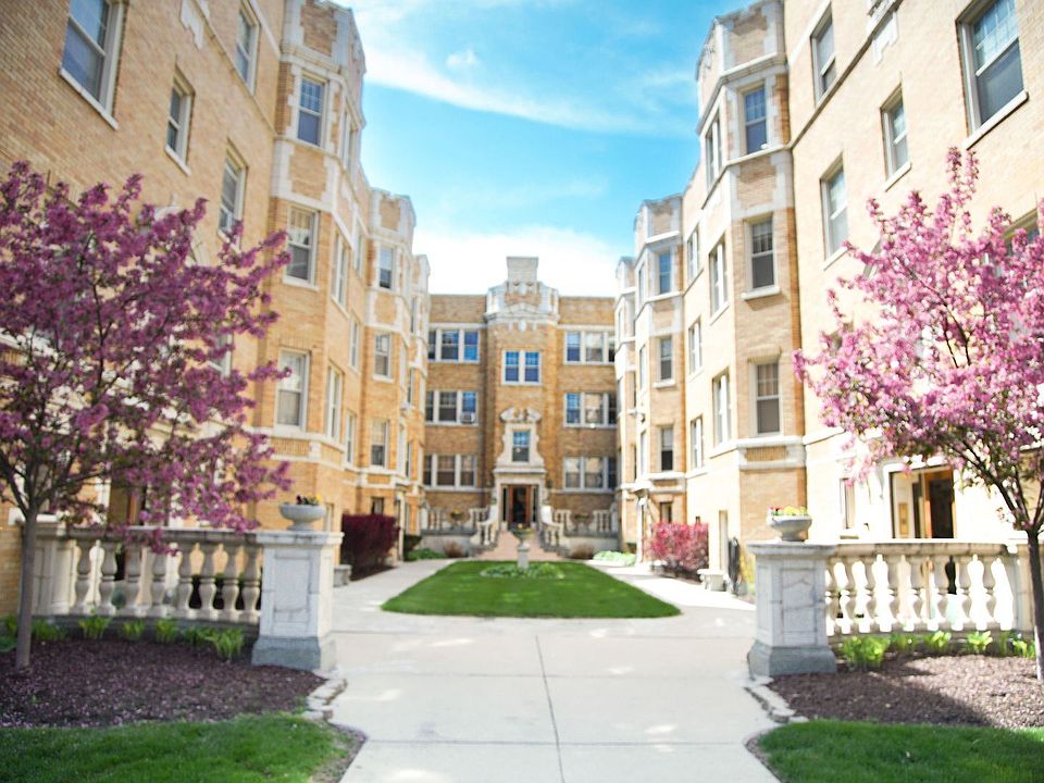 1st image of 247 Washington Blvd APT 1B