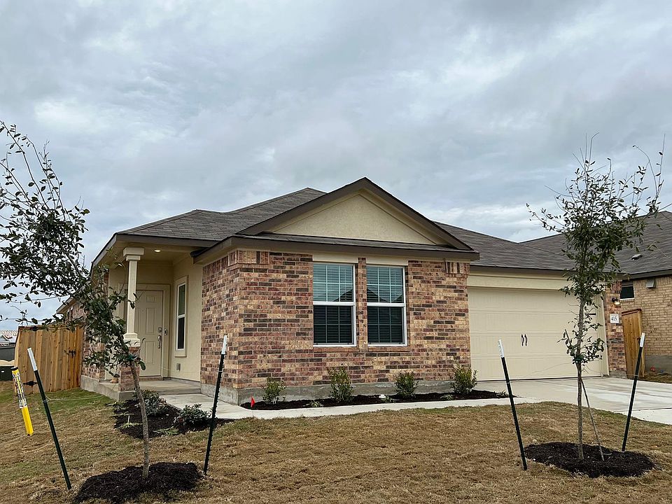 1st image of 415 Sebring Cir