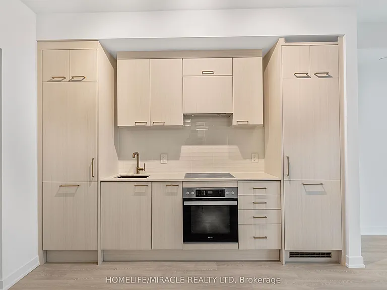 634 Church St #4101 — Photo 15