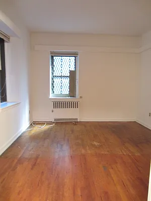 Rented by City Connections Realty | media 42